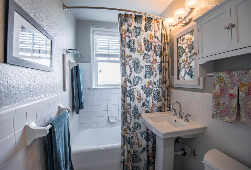 Forest Park Tower Condo - Residential Lease