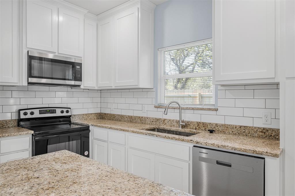 Oak Trail Shores Sec F - Residential Lease