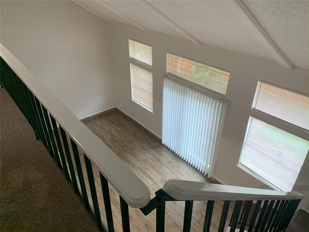 2326 Overland Lane