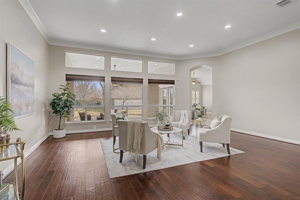 10104 Soriano Street