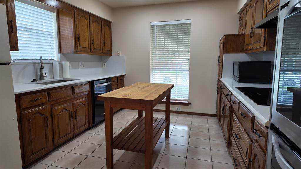3318 Lanarc Drive