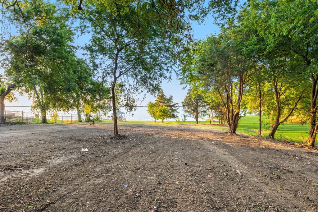 E W Terrys Land - Land