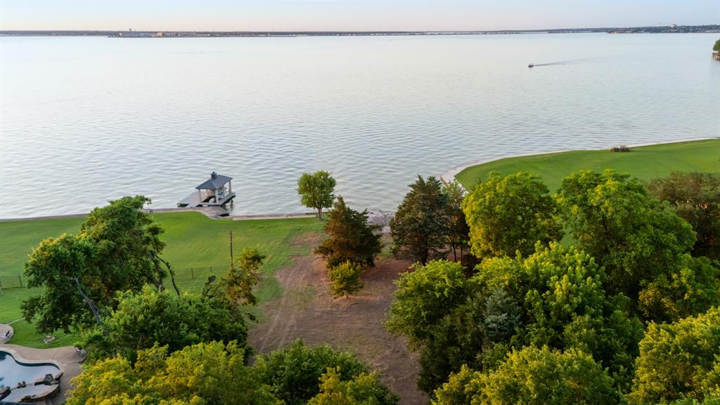 E W Terrys Land - Land