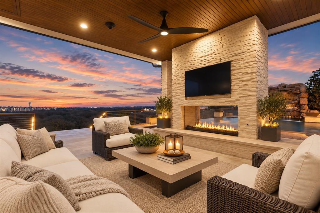 4012 Starling Drive