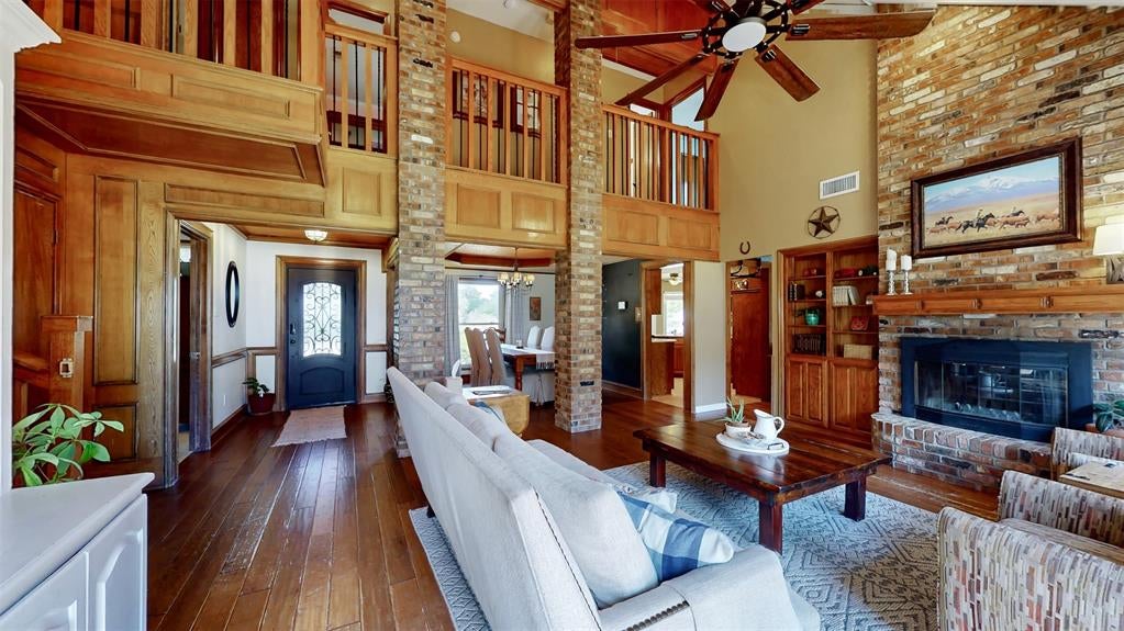 20 Creekmere Drive
