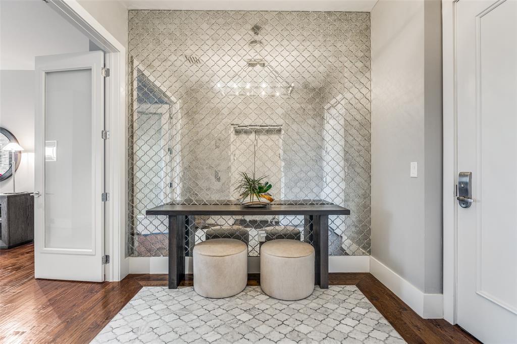 Residences at Stoneleigh - Residential