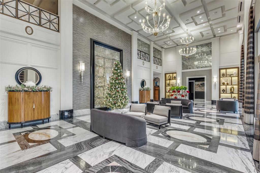 Residences at Stoneleigh - Residential