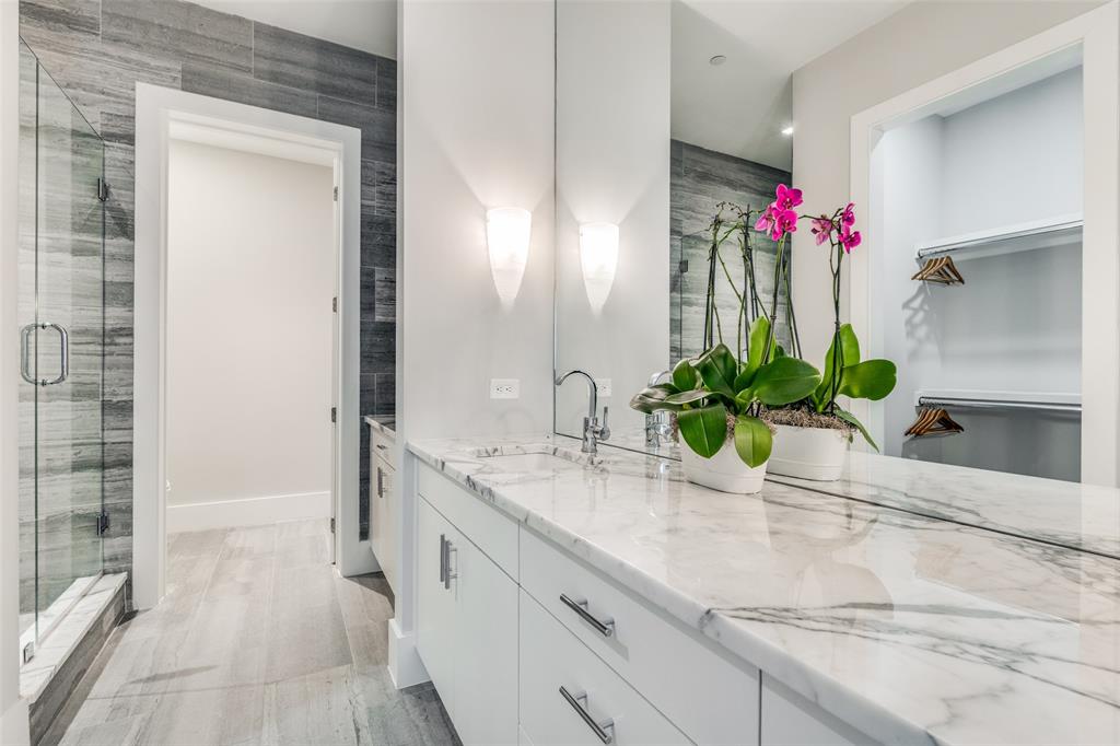 Residences at Stoneleigh - Residential