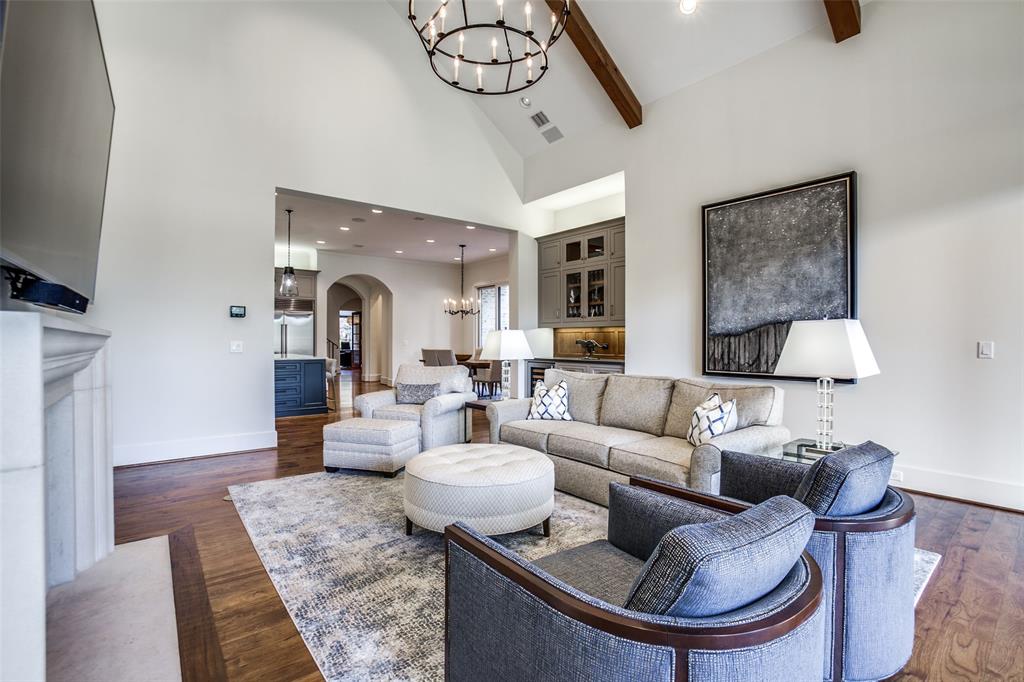 Lawn at Glen Abbey - Residential