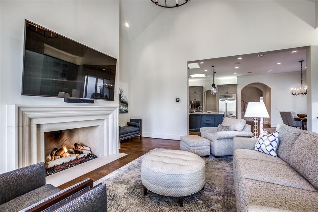 Lawn at Glen Abbey - Residential