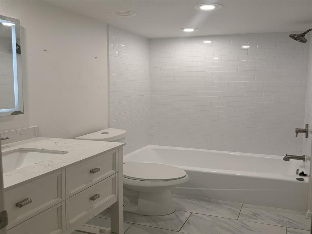 Plaza Condo - Residential