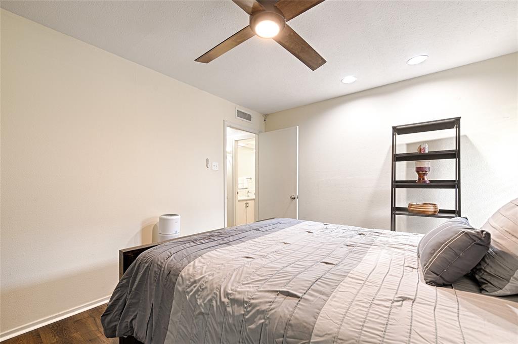 Royal Lane Condos 5800 - Residential