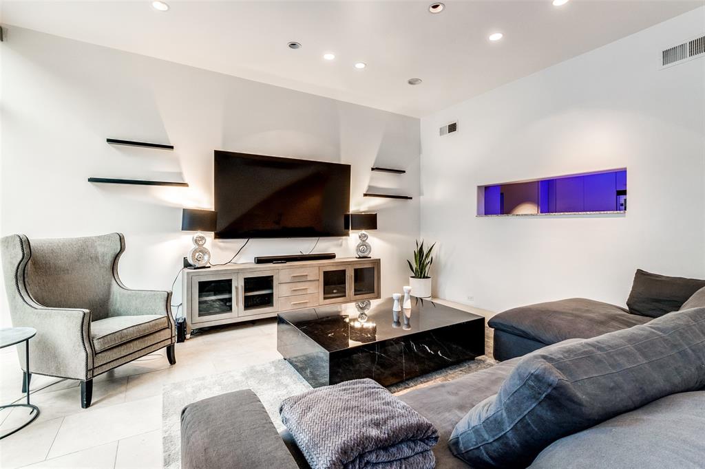 Armstrong Ave Condo - Residential Lease