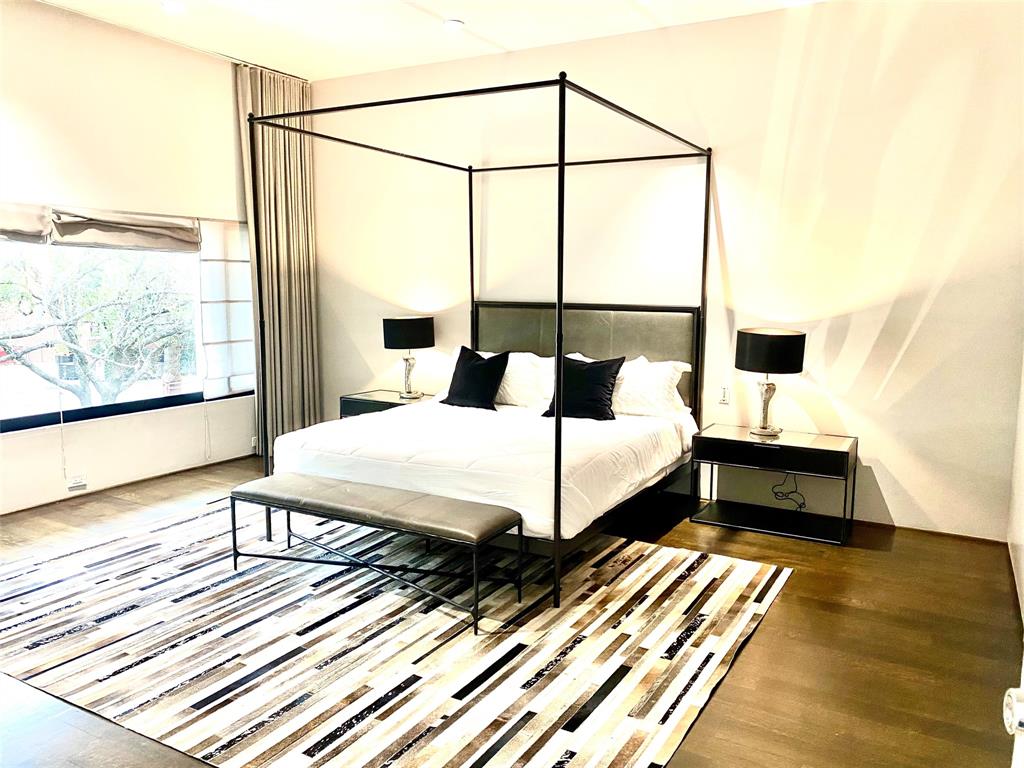 Armstrong Ave Condo - Residential Lease