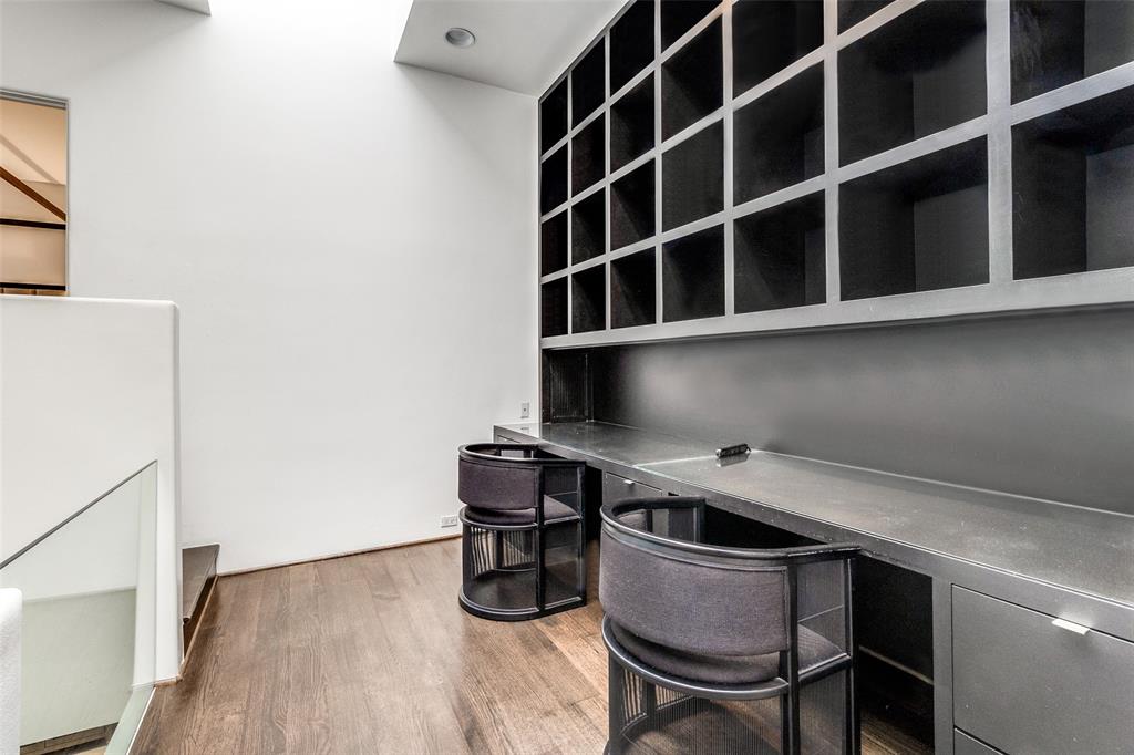 Armstrong Ave Condo - Residential Lease