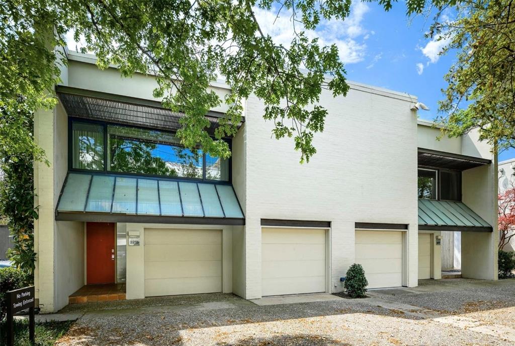 Armstrong Ave Condo - Residential Lease