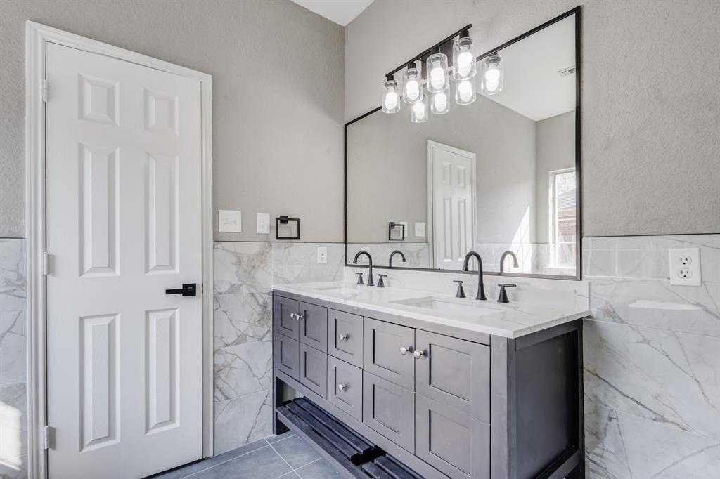 HARWOOD MEADOWS - Residential