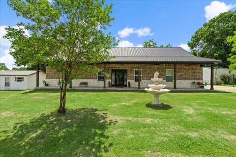 Photo of 1026 S 28th Street, Corsicana, TX 75110 (MLS # 21347618)