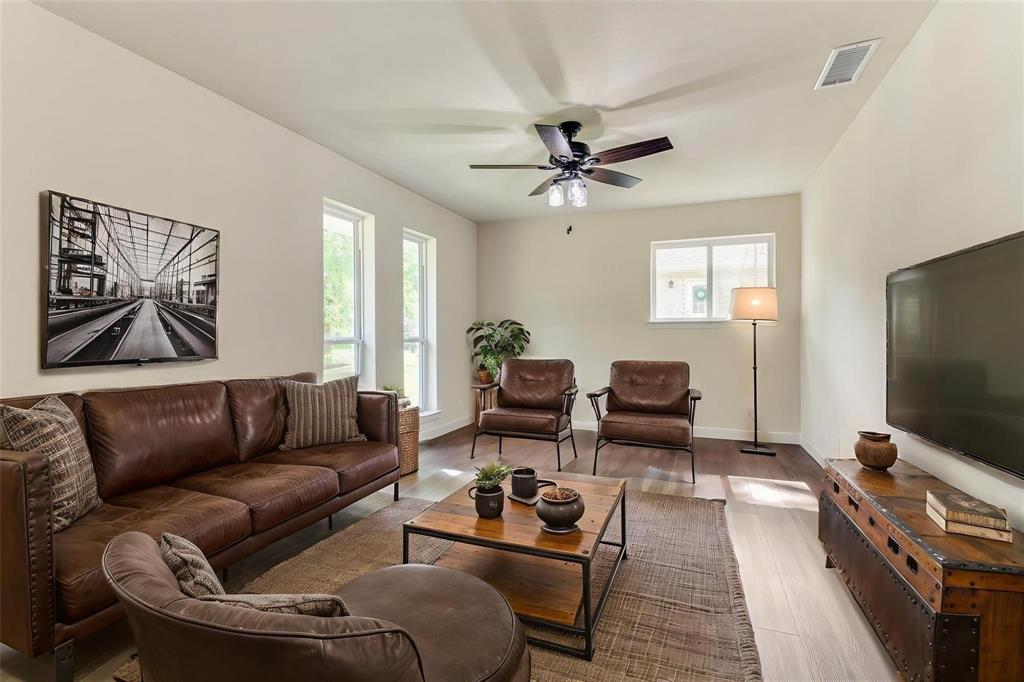 2223 Foxcroft Circle