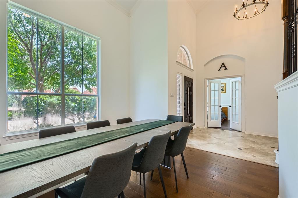 3905 Lakeside Drive