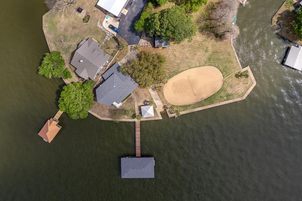 2512 Oak Drive