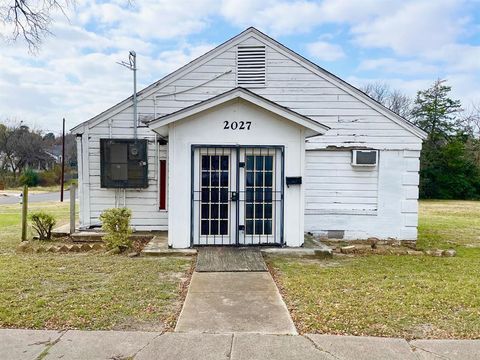 2027 Lamont Avenue Dallas TX 75216