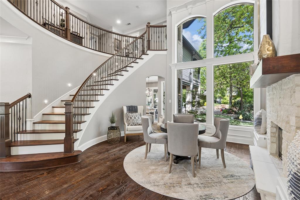 1820 Barrington Drive