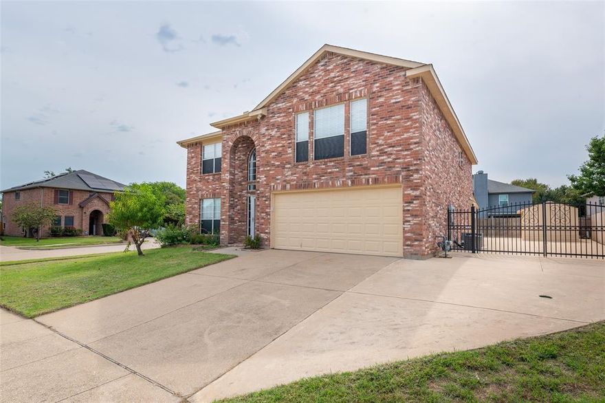 Welcome to this freshly updated two-story home offering 5 bedrooms, 2.5 bathrooms, and plenty of room for comfortable living. Perfectly situated in a desirable Saginaw neighborhood, this property combines style, convenience, and functionality for today’s lifestyle. Step inside to find a large formal living area ideal for hosting guests or creating a flexible space to fit your needs. The layout flows seamlessly into a cozy family room and dining area, making it easy to enjoy family gatherings or relaxed everyday living. The primary suite is located on the first floor, offering privacy and featuring a spacious walk-in closet. Upstairs, you’ll find four additional bedrooms, all with durable vinyl flooring—great for kids, guests, or home office setups. The kitchen is designed with both form and function in mind, featuring stainless steel appliances, abundant cabinet space, and ample counters—perfect for meal prep and entertaining. Fresh interior paint throughout enhances the home’s bright and move-in-ready feel. Outside, enjoy the convenience of being just minutes from a nearby park, plus quick access to schools, shopping, dining, and major highways. With plenty of space and a fantastic location, this home is ready to welcome its next tenants. Don’t miss your chance—schedule a private showing today!