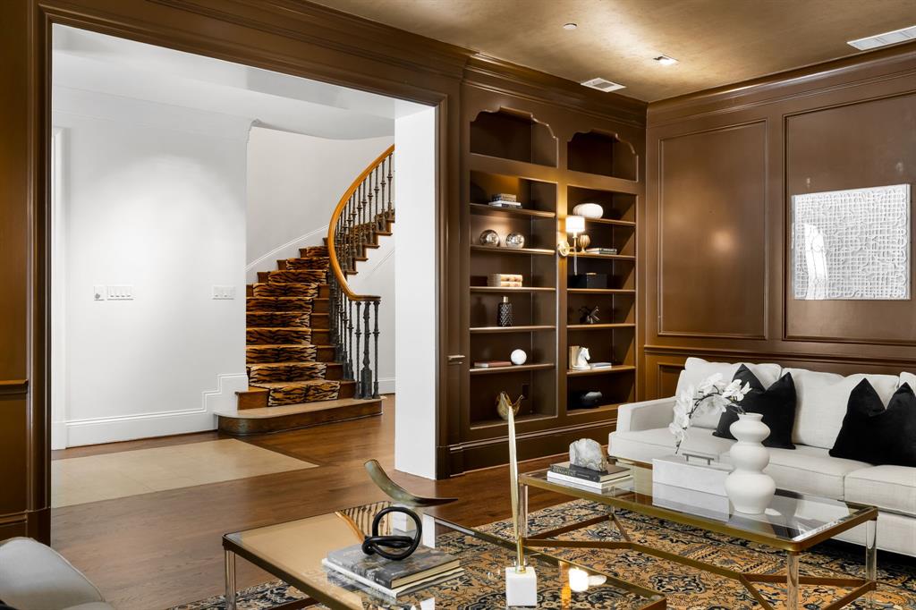 Lake Forest Ph A-R1 - Residential