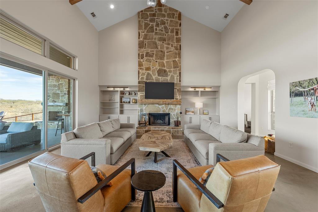 2565 Heritage Parkway