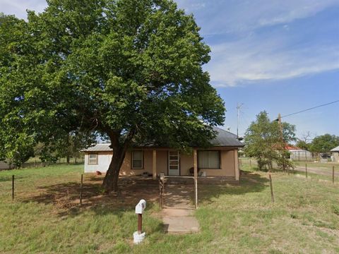 301 3rd Street Lakeview TX 79239