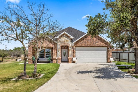 Photo of 150 Browning Court, Springtown, TX 76082 (MLS # 21329224)