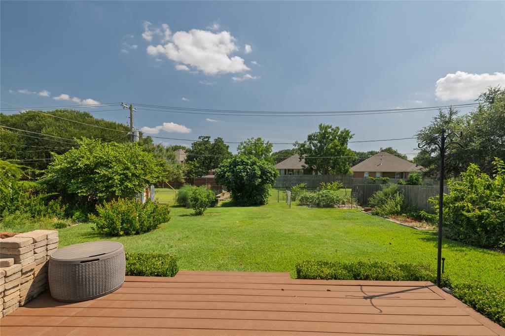 828 Hollow Creek Road
