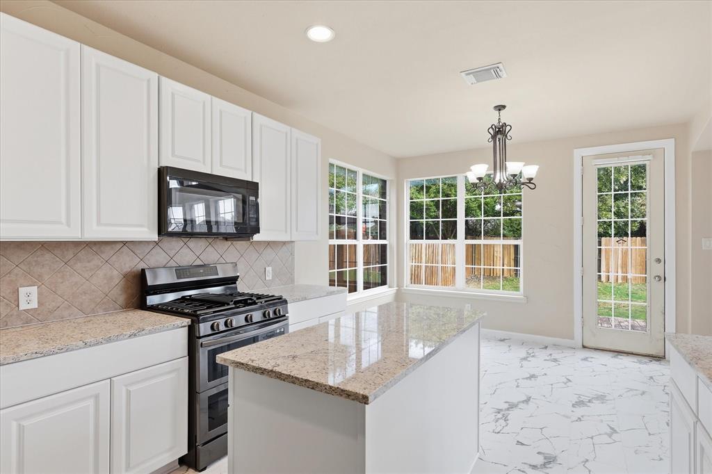 2621 Whispering Trail