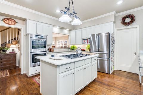 Tiny photo for 4537 Belclaire Avenue, Highland Park, TX 75205 (MLS # 21323802)