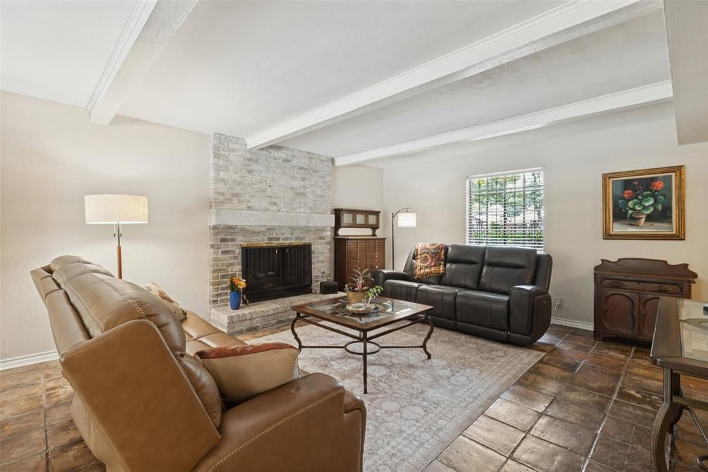 3003 Creekbend Drive