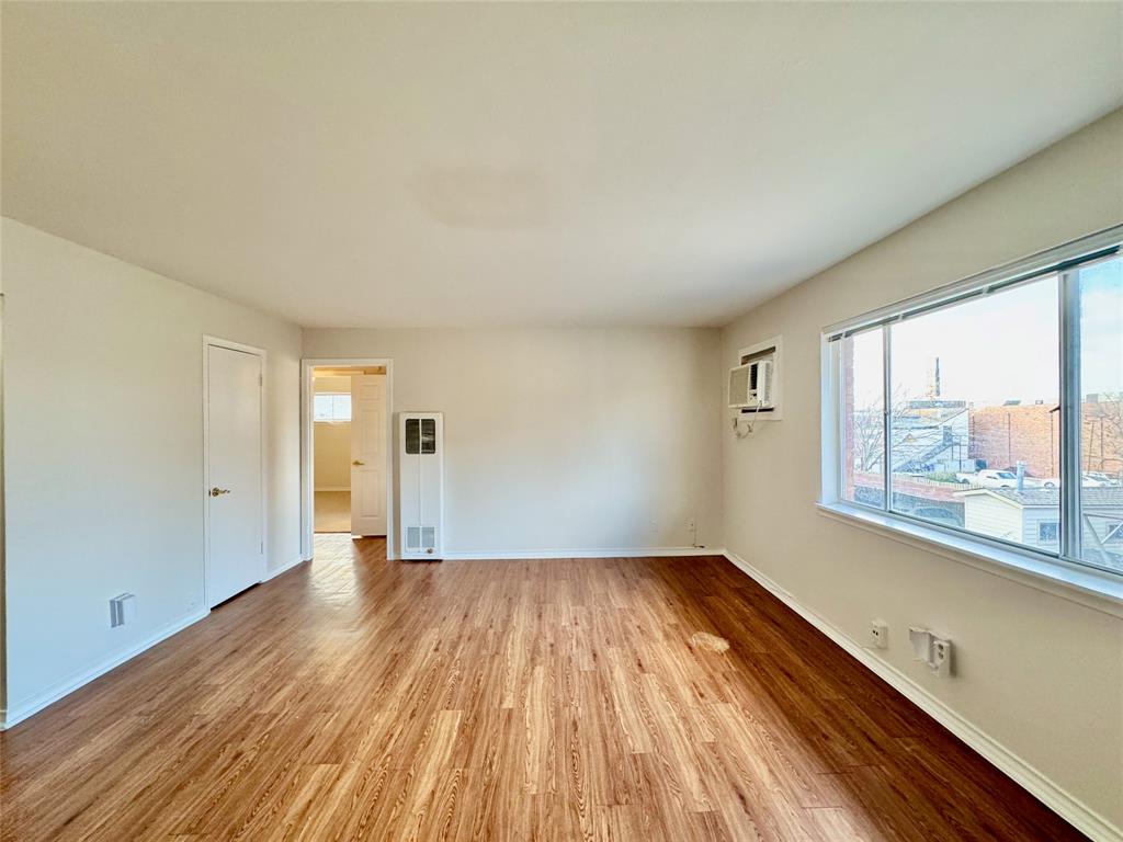 Mccommas Plaza - Residential Lease