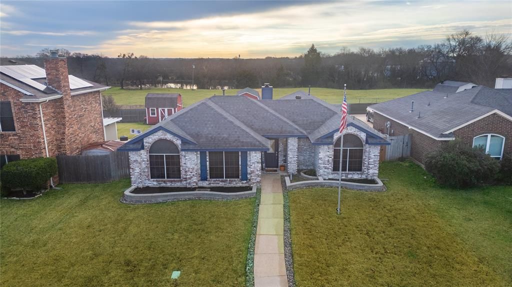 Photo of 2524 Boardwalk Drive, Mesquite, TX 75181 (MLS # 21205981)