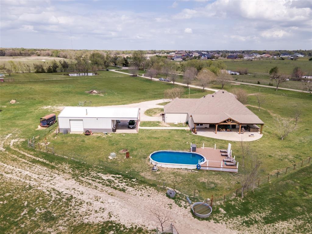 2162 COUNTY ROAD 2218