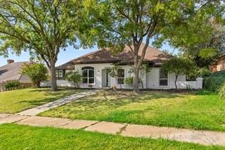 3005 Club Hill Drive