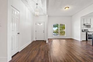 3005 Club Hill Drive