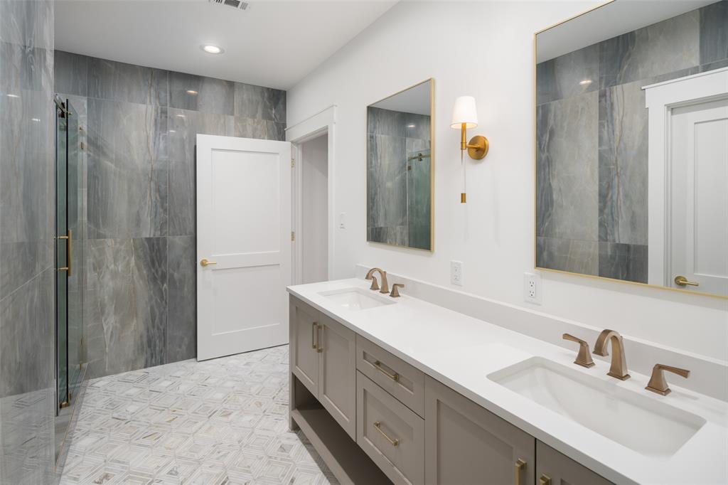 Pinnacle Club - Residential