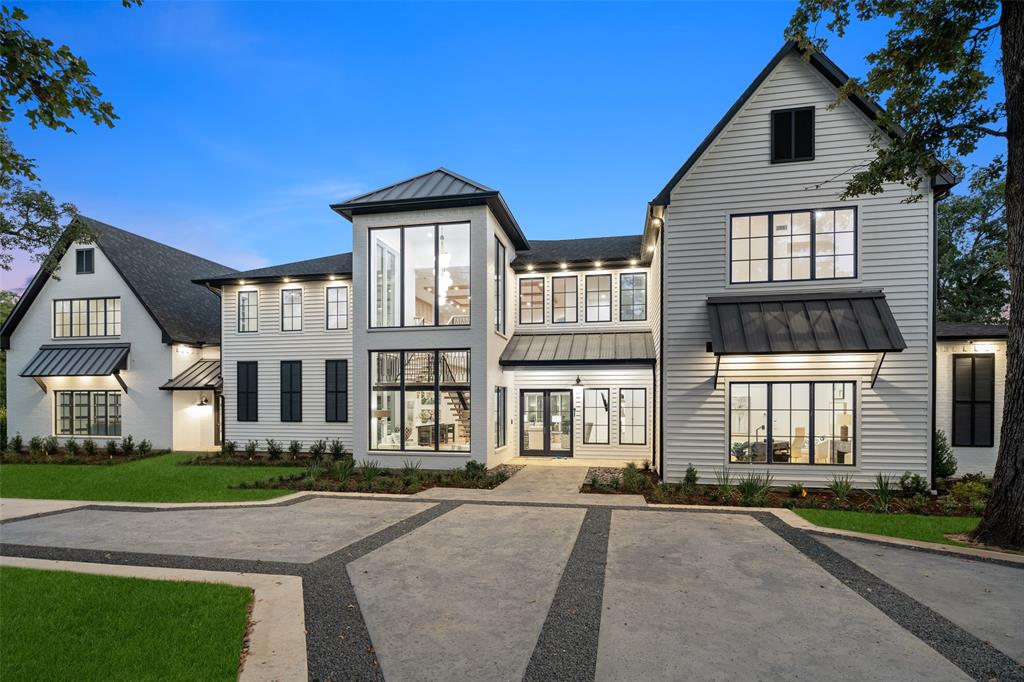 Pinnacle Club - Residential