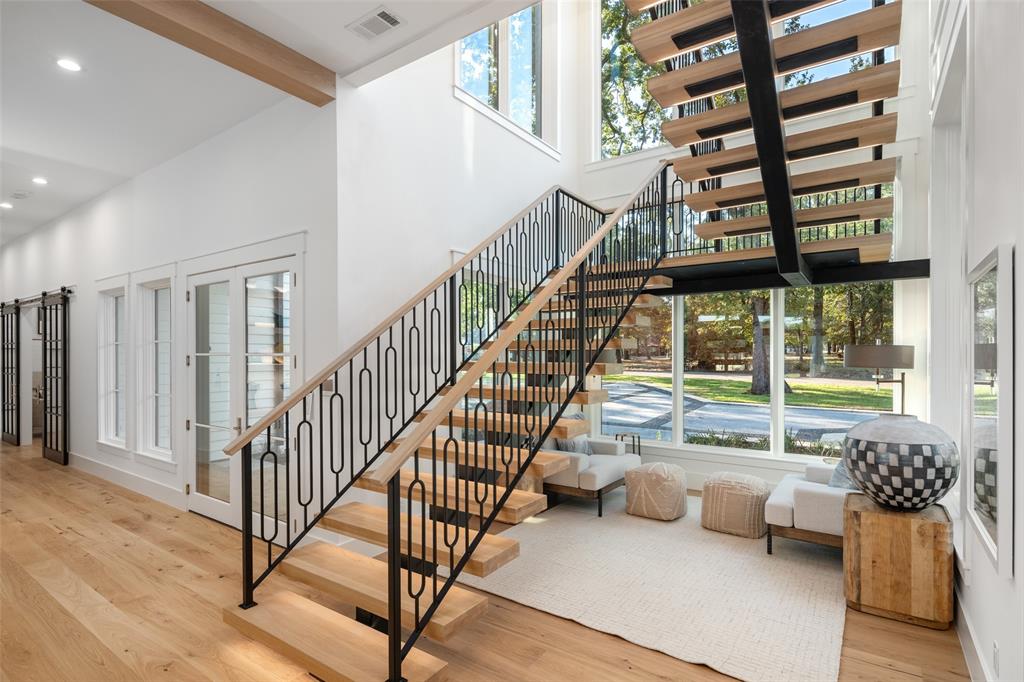 Pinnacle Club - Residential