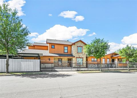 902 S Montclair Dallas TX 75208