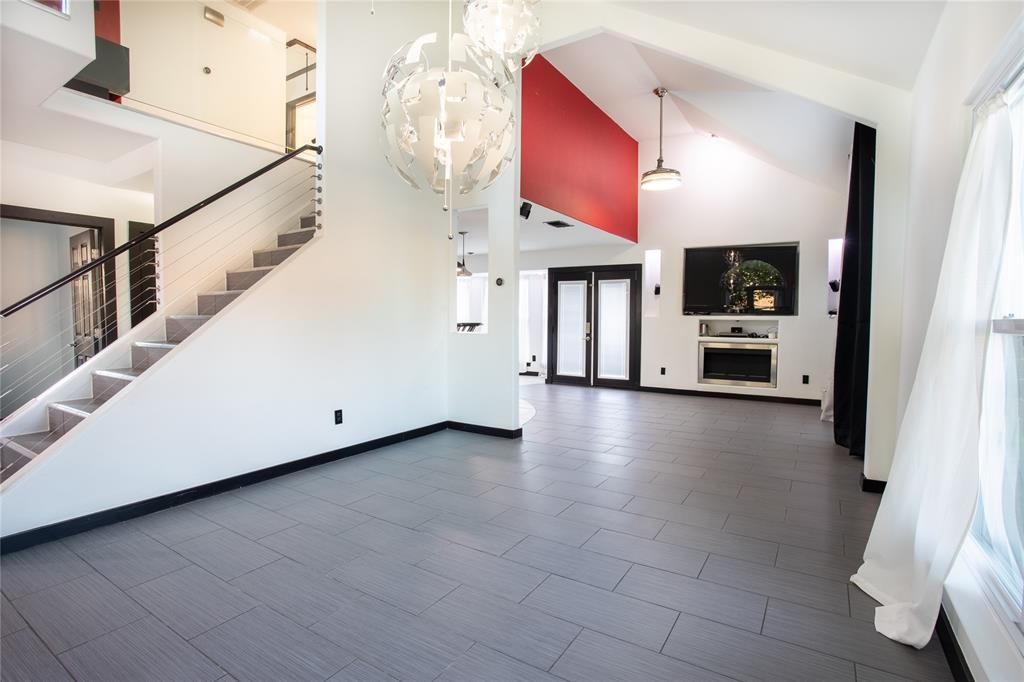 2044 Hillshire Drive