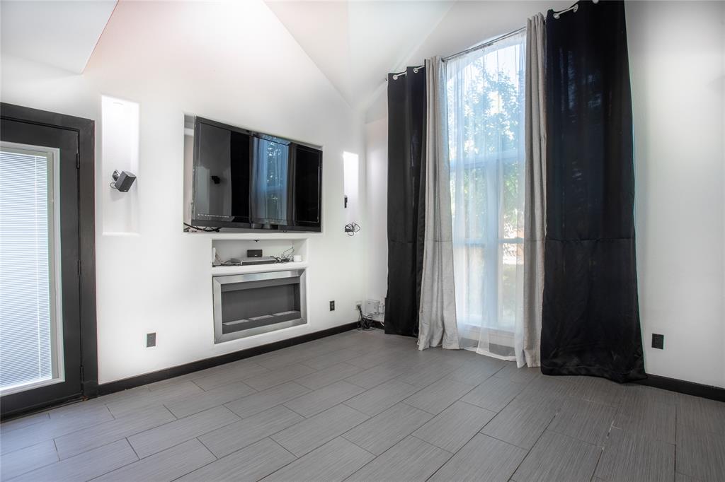 2044 Hillshire Drive