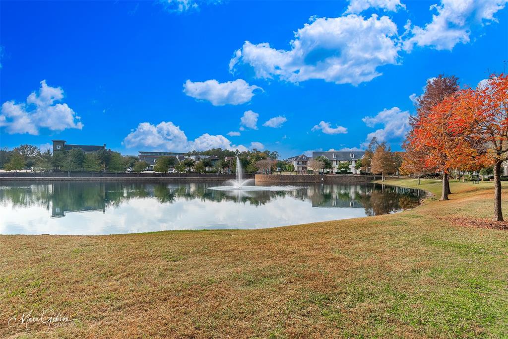 Provenance Ph 01 - Residential