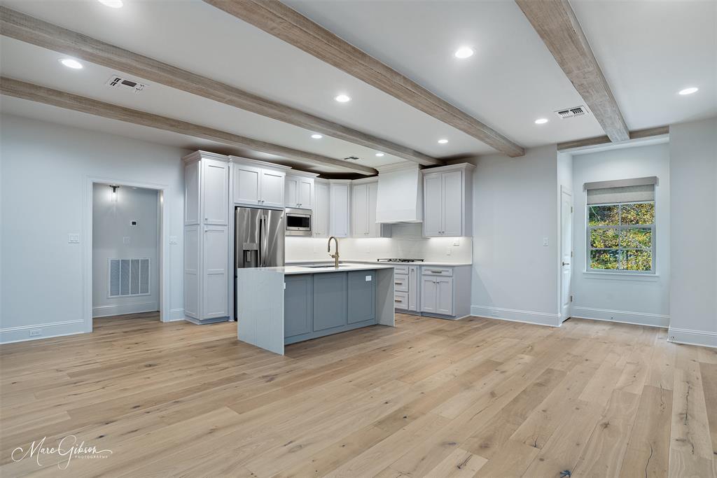 Provenance Ph 01 - Residential