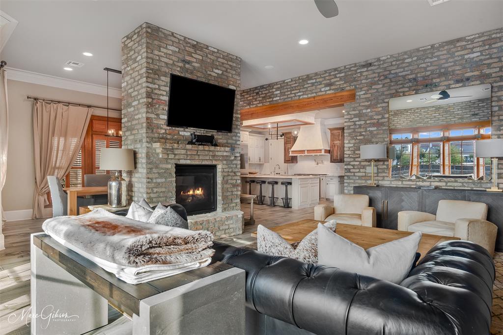 Provenance Ph 01 - Residential